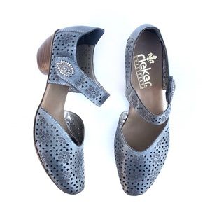 NWOT Rieker Mirjam Silver Pewter Heeled Shoe